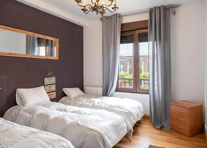 Ferienhaus Little Yellow House Gijón