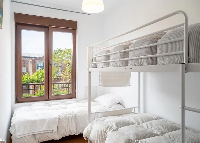 Little Yellow House * Gijón