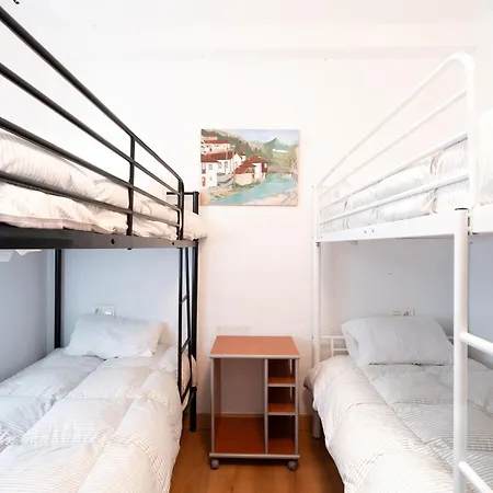 Little Yellow House Сasa de vacaciones *