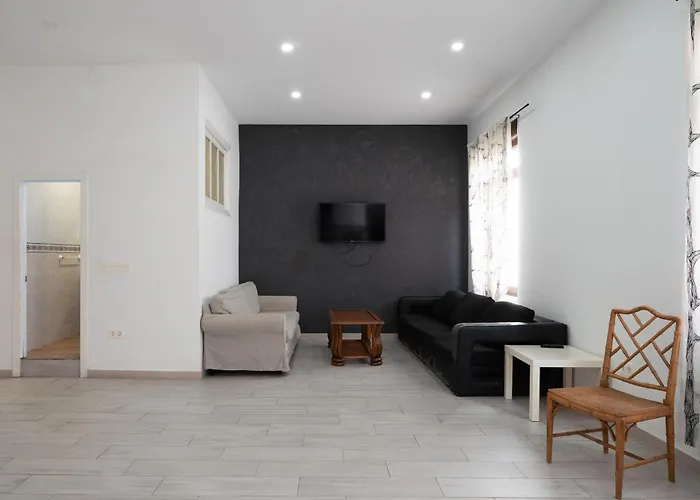 Casa vacanze Little Yellow House Gijón